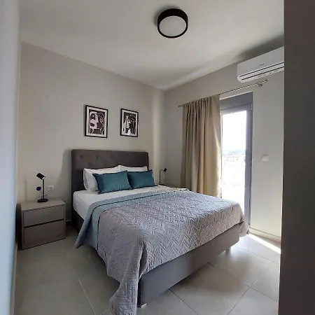 Manolakis House Apartment *